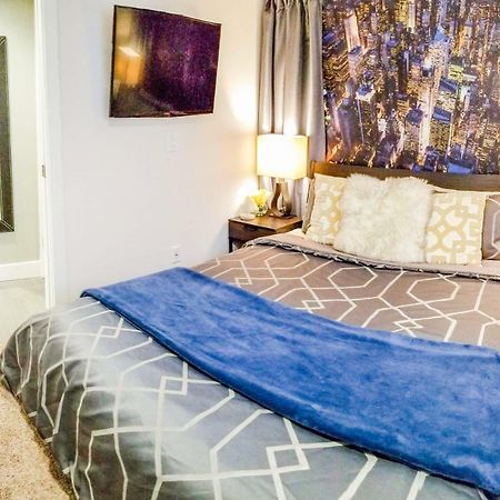 Modern Seattle Oasis Apartment Bagian luar foto