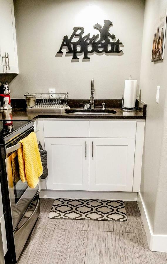 Modern Seattle Oasis Apartment Bagian luar foto