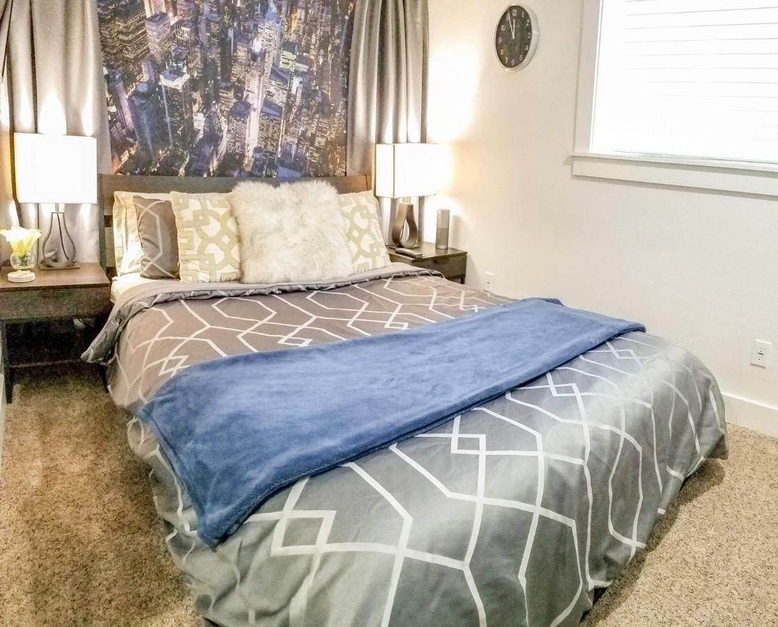 Modern Seattle Oasis Apartment Bagian luar foto